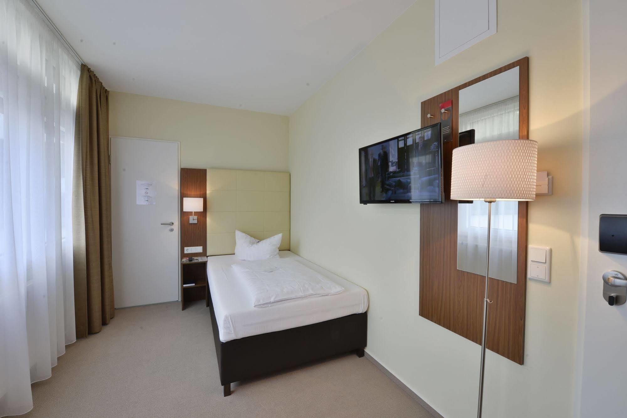 Invite Hotel Fulda City Hauptbahnhof Eksteriør bilde